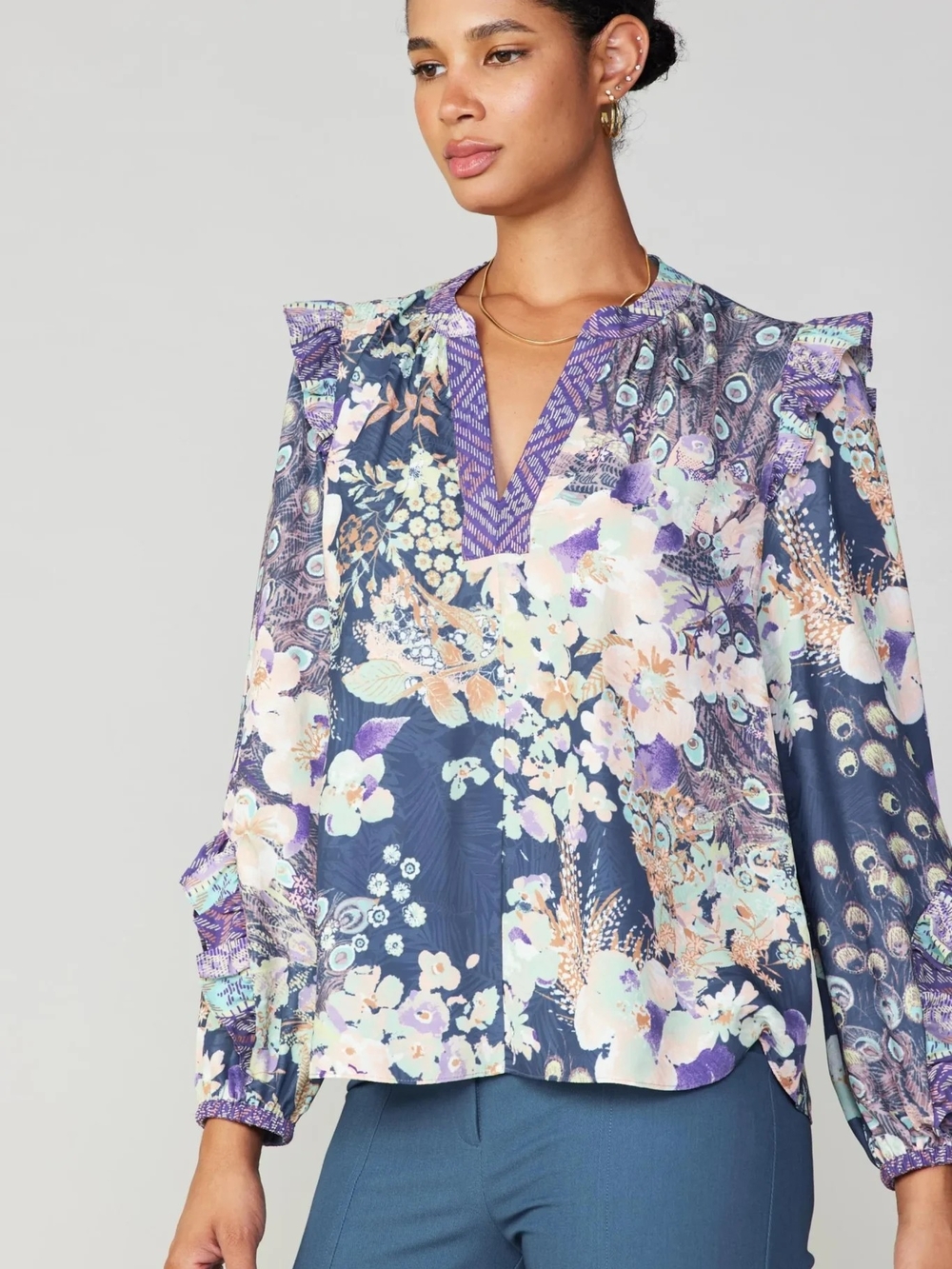 Current Air Navy Floral Peacock-Print Ruffle Blouse. Size Small